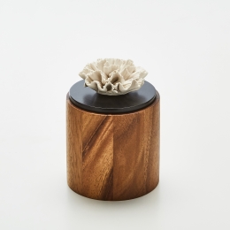 CYLA M | Boîte décorative en bois ornée d'une fleur en porcelaine