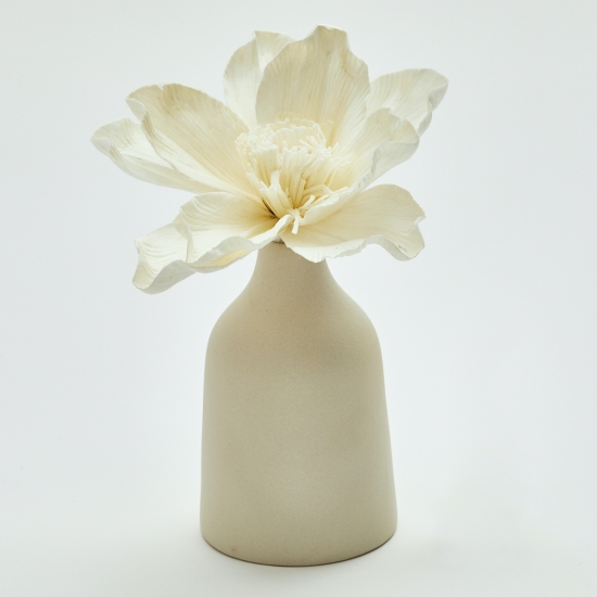 MANA CRÈME | Ceramic diffuser vase