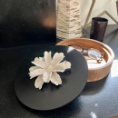 Palmi | Decorative box with porcelain flower