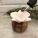 WHITE NEPAL ORCHID | Porcelain and acacia wood fragrance diffuser for interiors